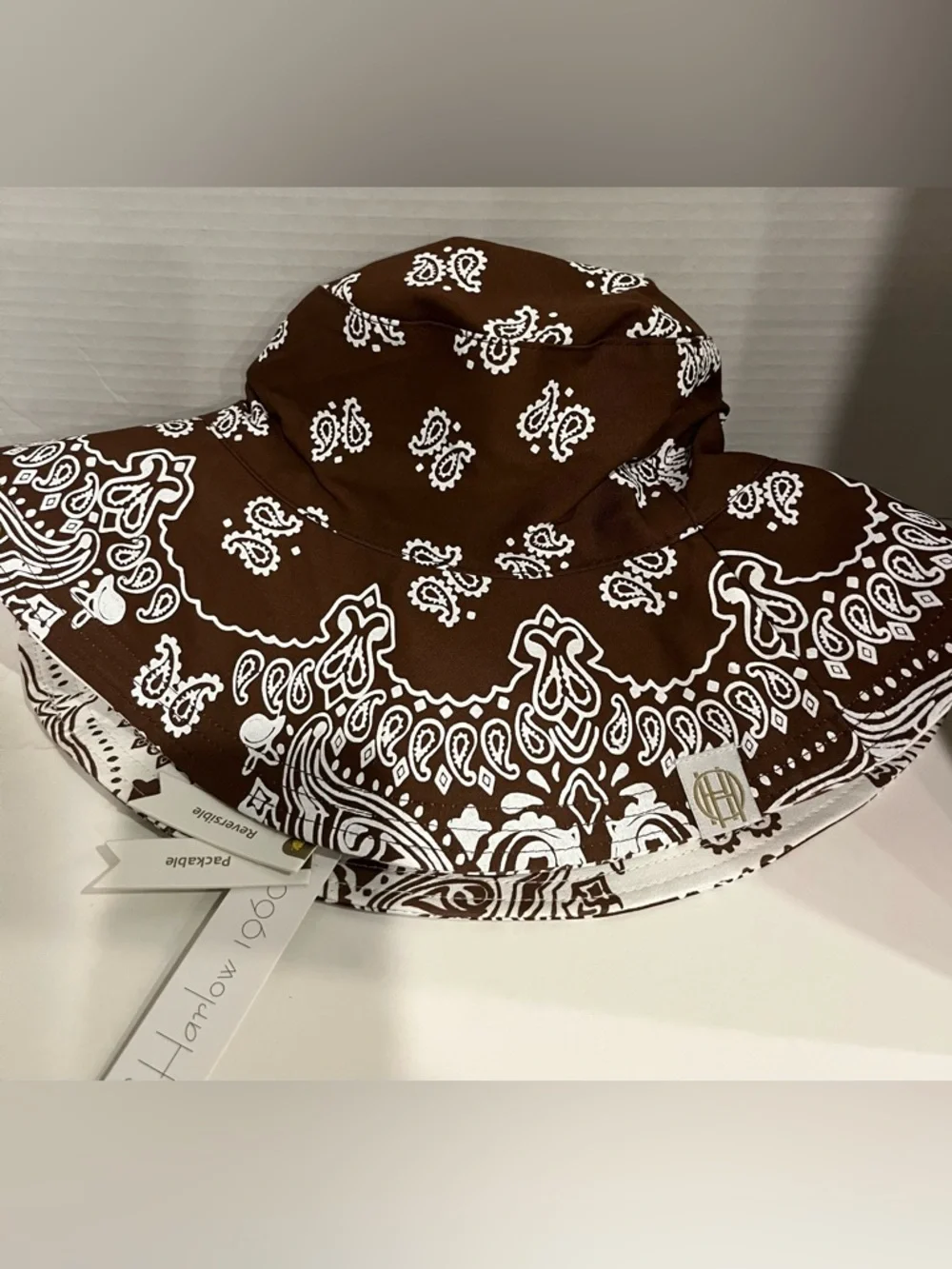 NWT HOUSE OF HARLOW 1960 WOMEN'S BANDANA PRINT BUCKET HAT- REVERSIBLE - Picture 2 of 6